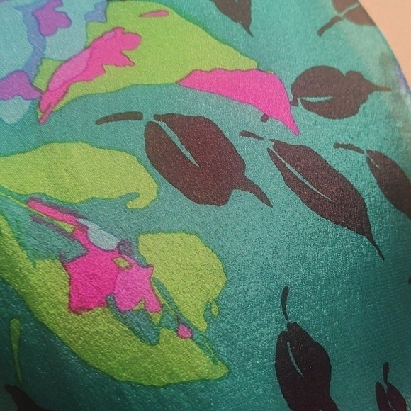 Blue and Magenta Floral Pattern Teal Scarf - Picture 4 of 4